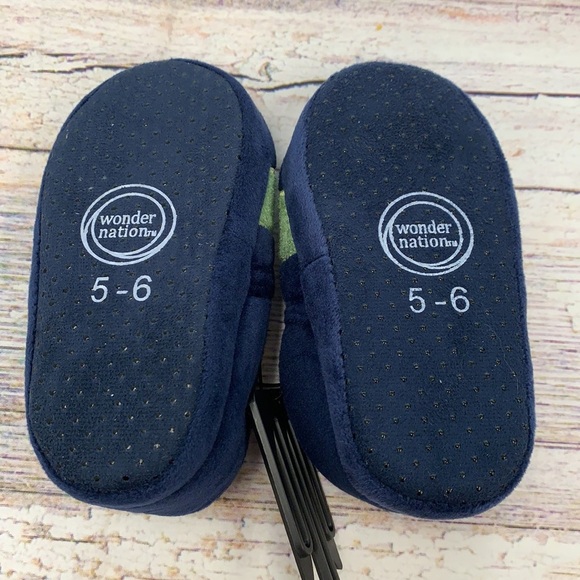 Wonder Nation • Boy’s Dino Slippers • Size 5/6 • NWT! - Picture 5 of 5